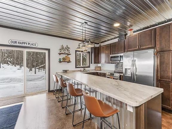 3rd image of 1994 Simpson Rd