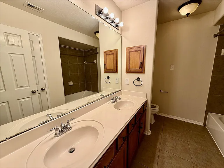 25206 Auburn Terrace Dr — Photo 24