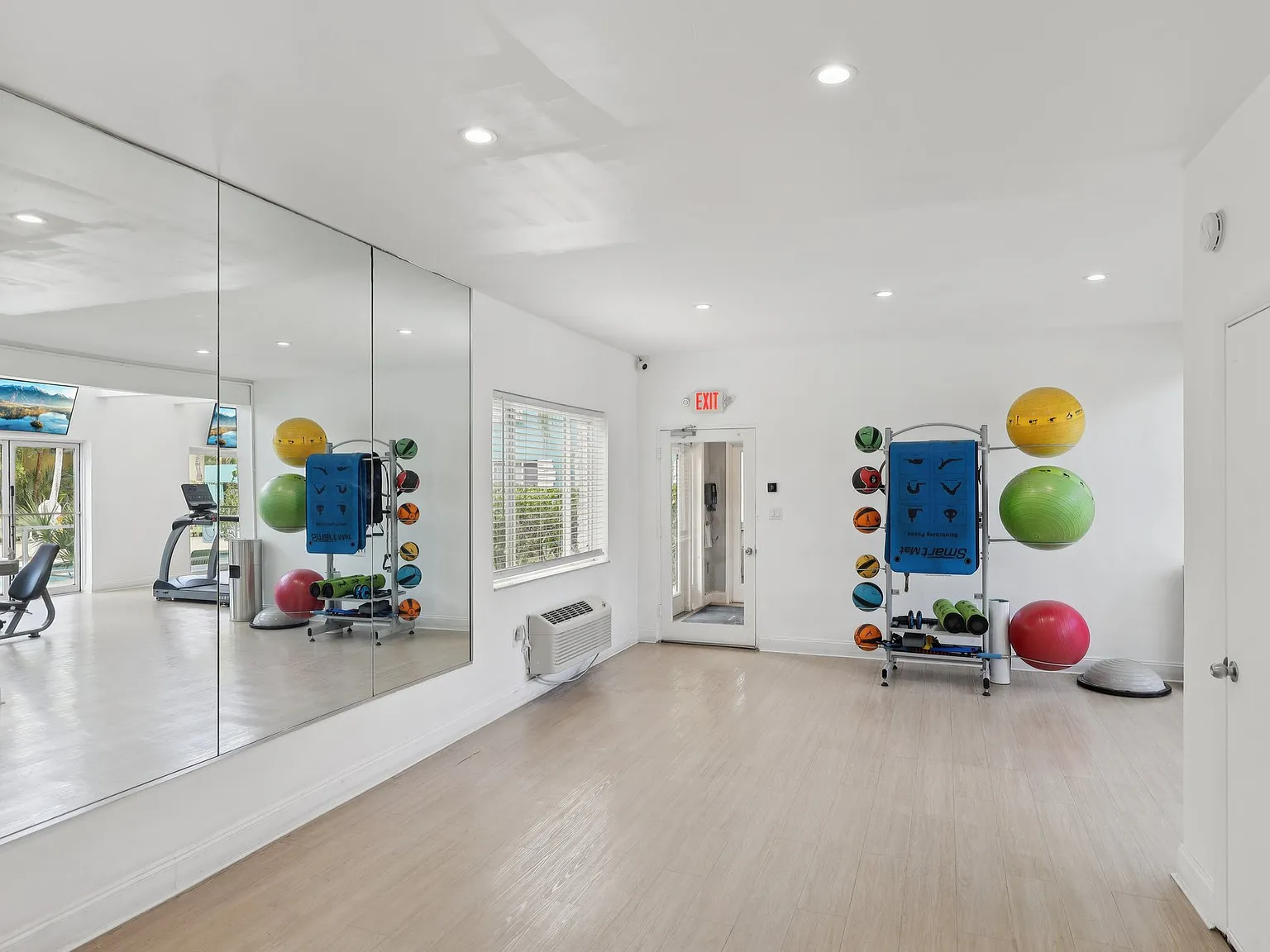 Design Place Miami — Photo 4