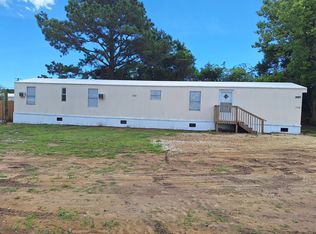 126 Lloyd St, Holly Ridge, NC 28445