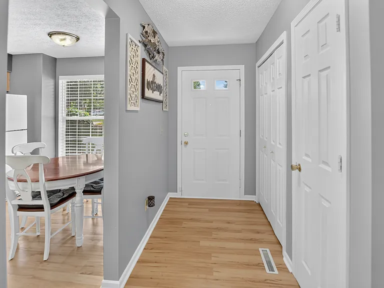 11309 Lake Meadow Ln — Photo 14