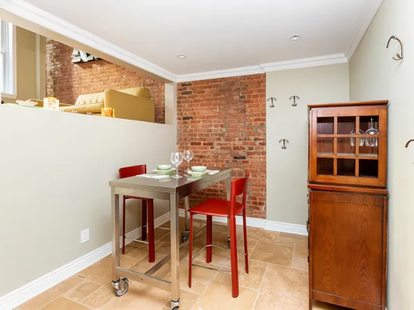 171 West 73rd Street image 4 of 8