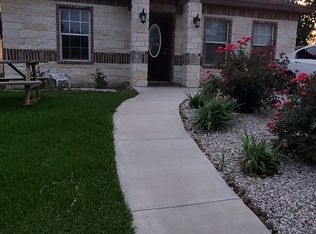 1611 Yupon St, Baytown, TX 77520