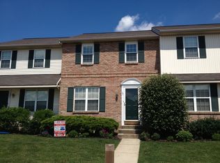 151 Greenland Dr, Lancaster, PA 17602