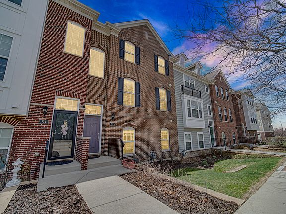 4th image of 57 Margaret Dr