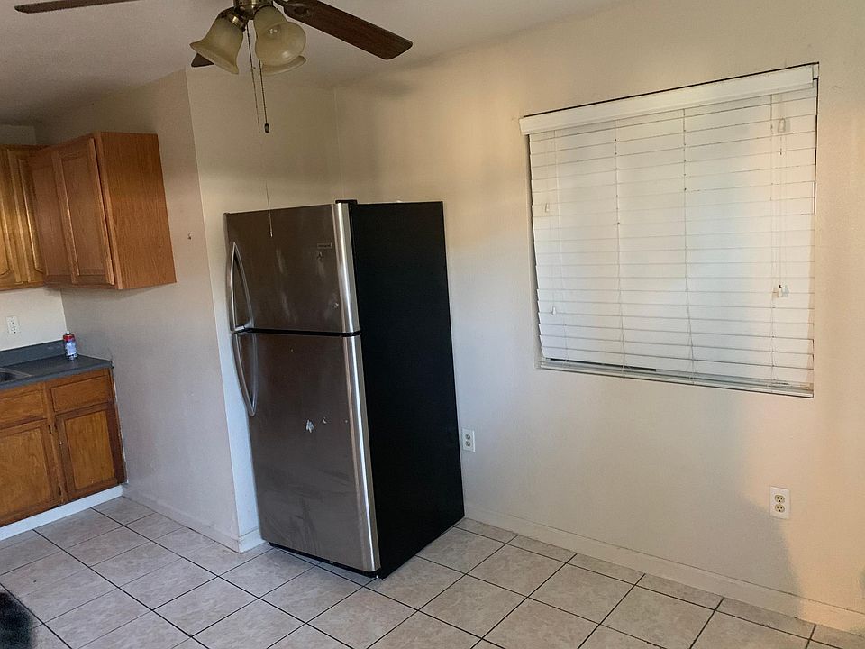 1st image of 329 El Cajon Dr #2