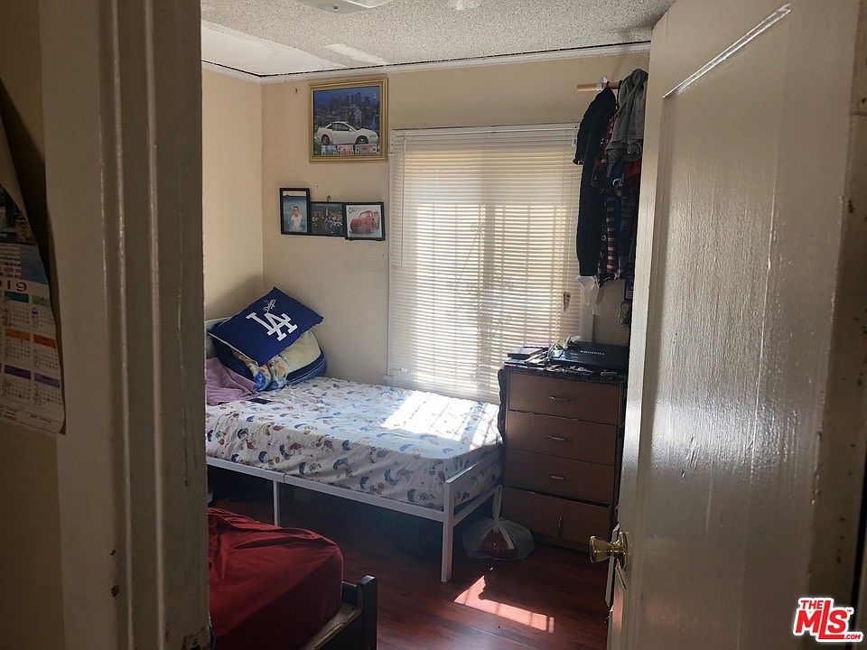 2nd image of 425 S Union Ave