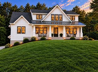 15 Jewett St, Georgetown, MA 01833