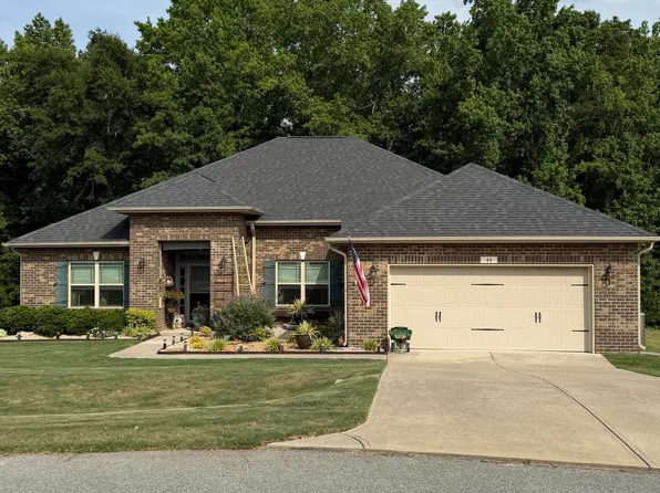 44 Drake Dr, Benson, NC 27504