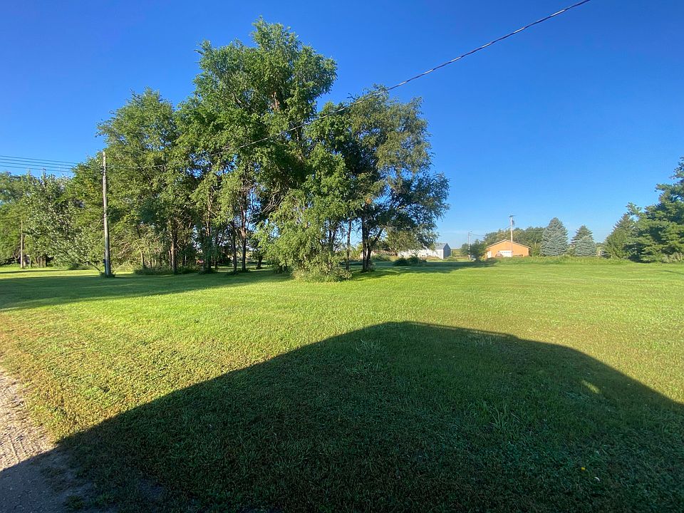 2nd image of 306 Railway Ave