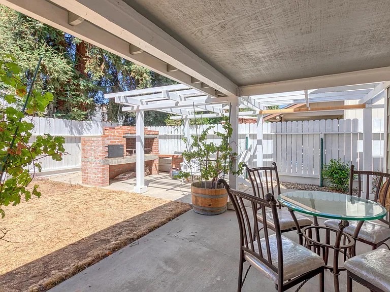 2317 Boston Way — Photo 19