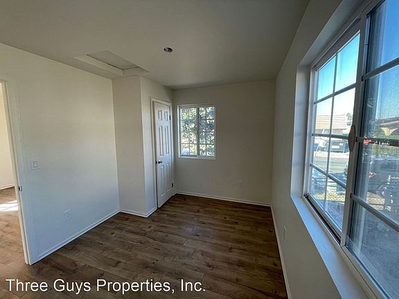 4th image of 3721 Euclid Ave
