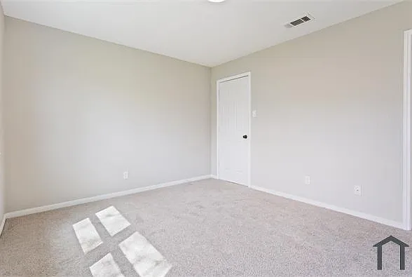 1606 Mona Dr — Photo 10