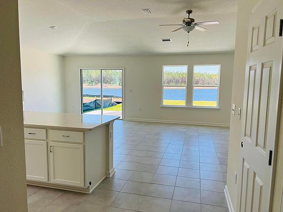 5th image of 10961 Stapleton Dr