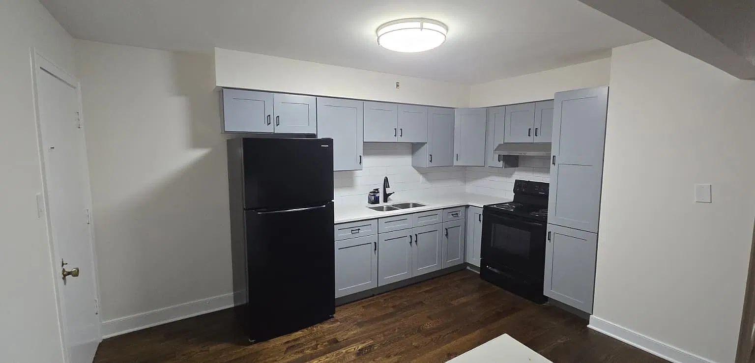 2 bed, 1.0 bath, 700 sqft, $1,799 — Photo 1