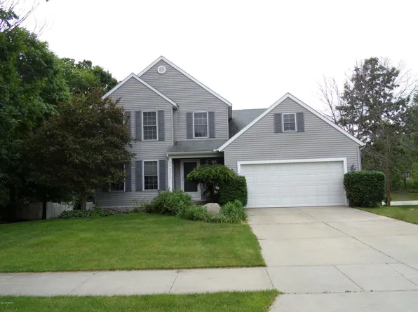 2203 Aaronsway Dr NE, Belmont, MI 49306