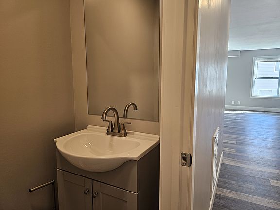 Powder room