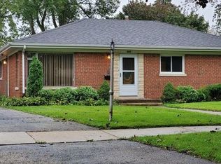 325 Catalpa Ave, Itasca, IL 60143