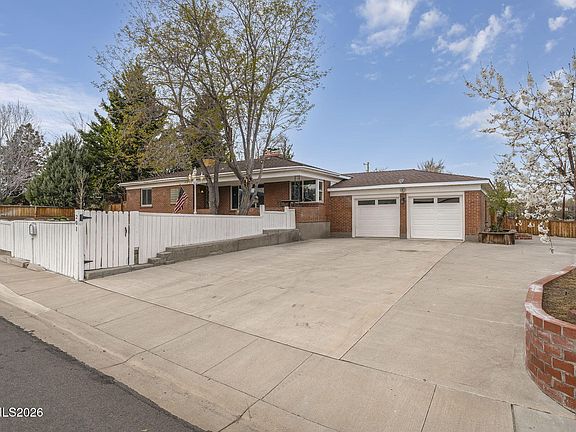 2nd image of 201 Sunnyside Dr