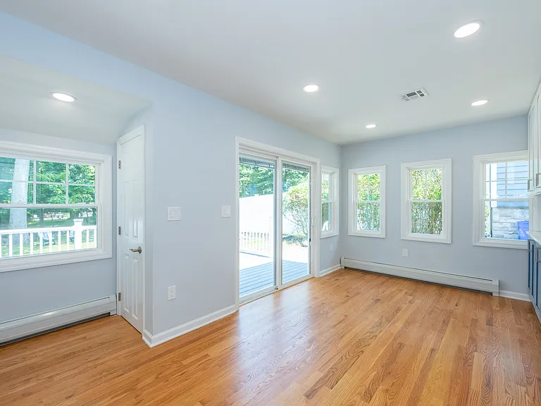 47 Pleasant Ave — Photo 16