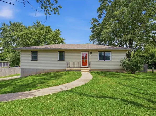 6706 E 162nd St, Belton, MO 64012