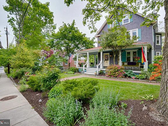 4th image of 124 Rosewood Ave