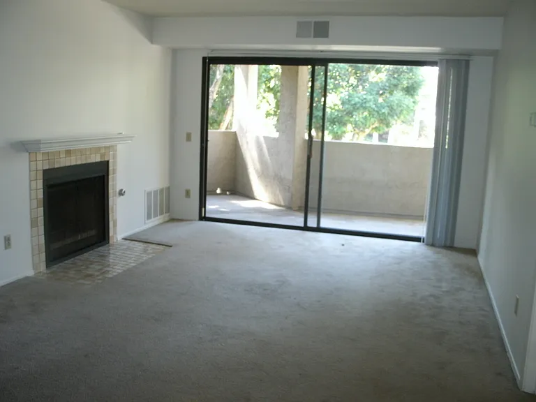 9730 Mesa Springs Way — Photo 2