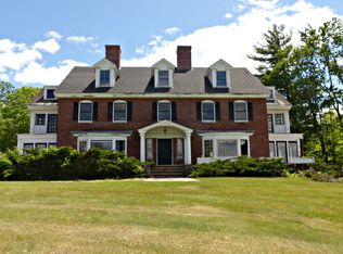 52 Red Hill Farm Rd, Center Harbor, NH 03226