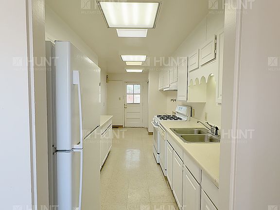 4th image of 4033B Mercury Cir SE