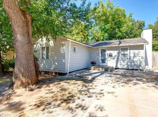 1029 E Seminole St, Springfield, MO 65807