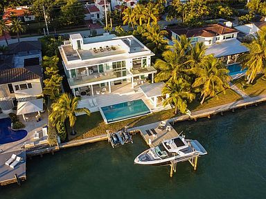 1776 Bay Dr, Miami Beach, FL 33141 | Zillow