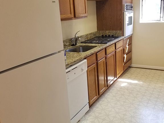 5th image of 401 E Alexandria Ave APT 302