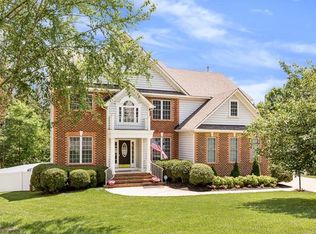 8525 Hampton Valley Dr, Chesterfield, VA 23832