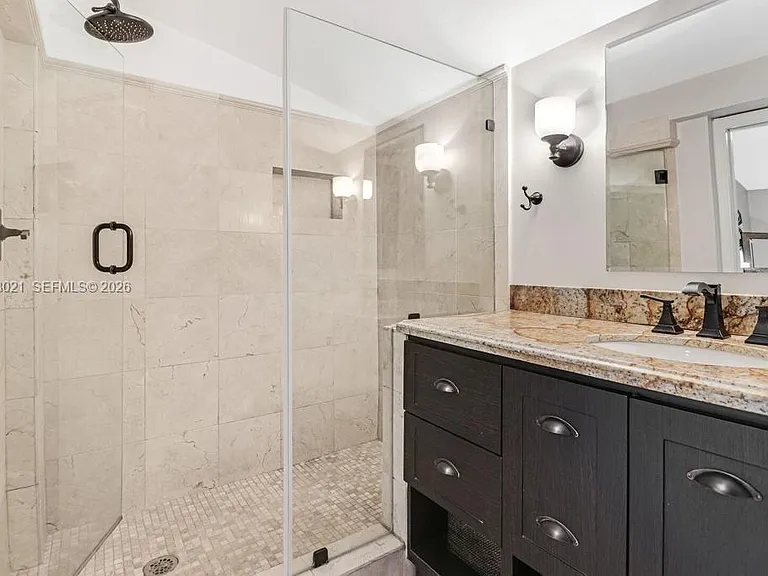 111 SW 29th Rd — Photo 12