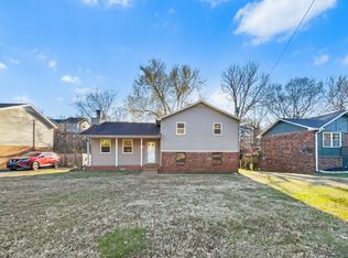 433 Rockwood Dr, Hermitage, TN 37076