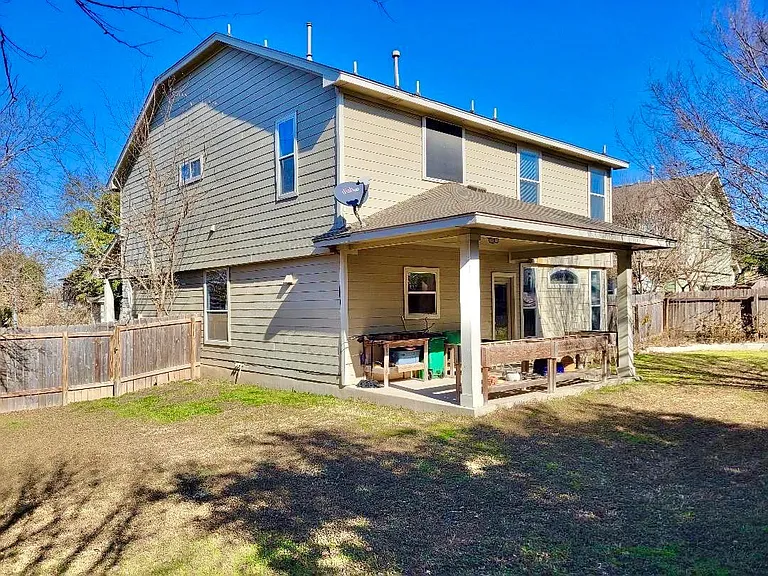 2203 Hazen Ln — Photo 14