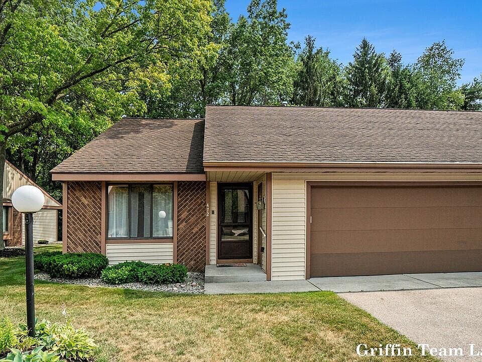1st image of 472 Cherry Ln