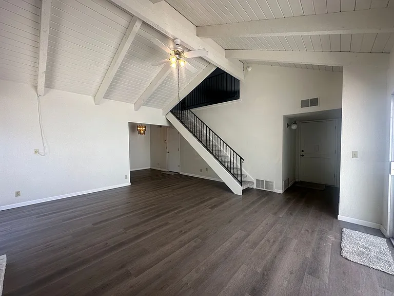 312 De Vega Ct — Photo 6