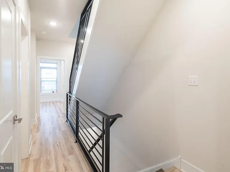 2531 N Mascher St #2 — Photo 11