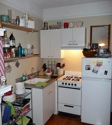 2nd image of 2539 Polk St APT 2