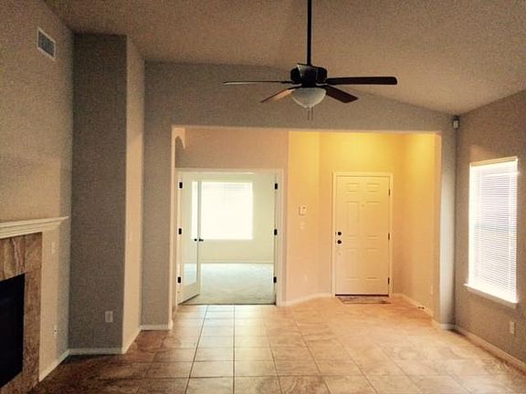 3rd image of 5832 Baywood St