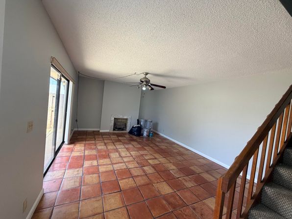 37 Lake Arbor Dr