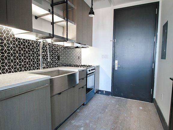3rd image of 82 Jefferson St #50