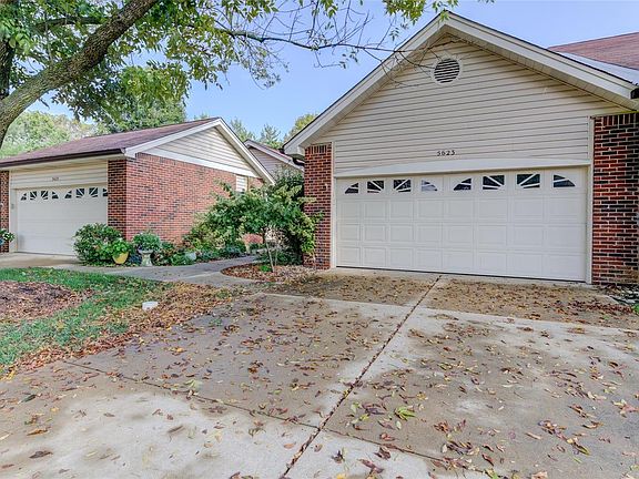 2nd image of 5623 Duchesne Parque Dr