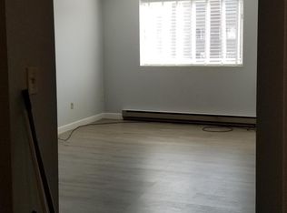 2114 Phillips Rd APT 15, New Bedford, MA 02745