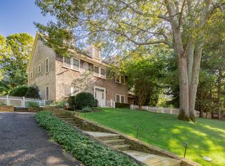 18 Cuffee Dr, Sag Harbor, NY 11963