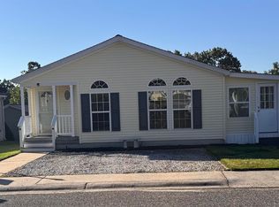 3 Fernwood Ln, Mays Landing, NJ 08330