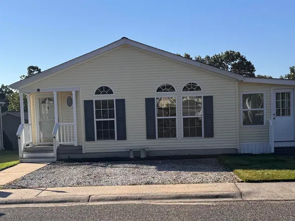 3 Fernwood Ln, Mays Landing, NJ 08330