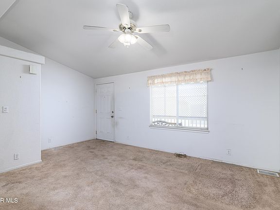 5th image of 27 Kimberly Dr #27