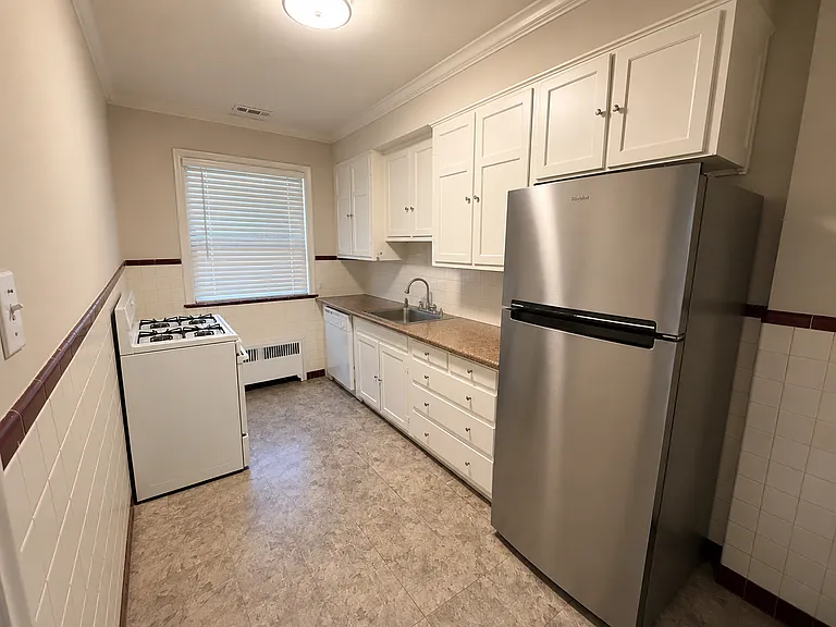 7305 Pershing Ave #2W — Photo 7